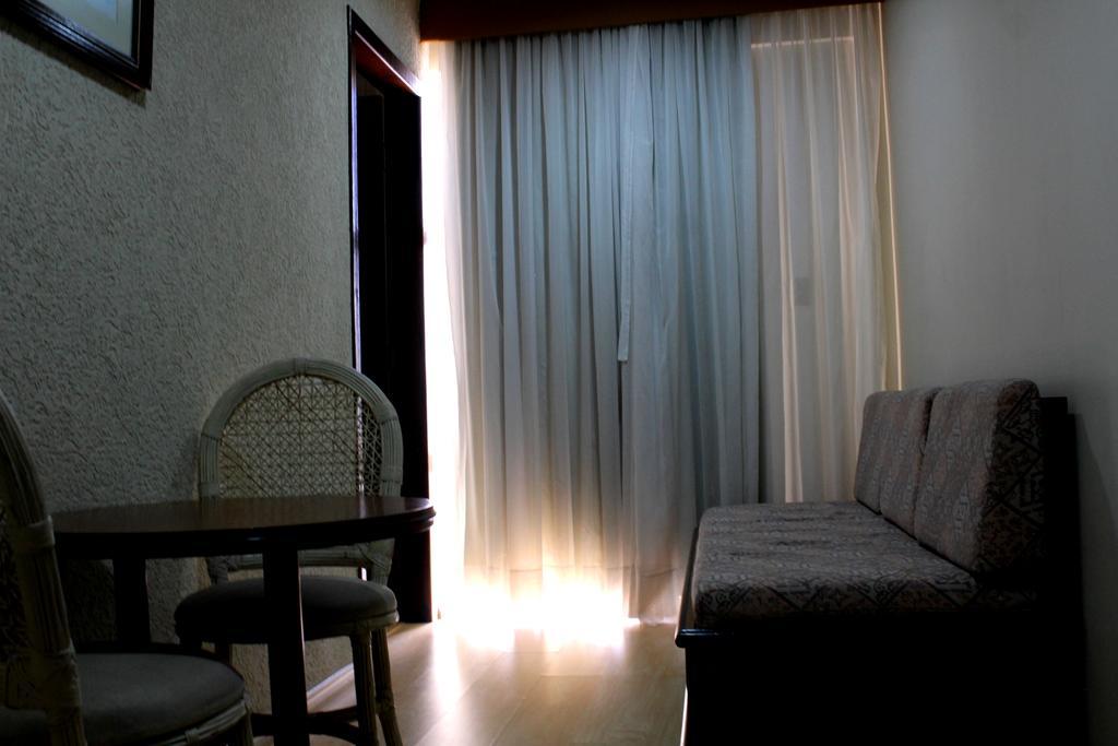 Geneviee Palace Hotel Ponta Grossa  Bagian luar foto