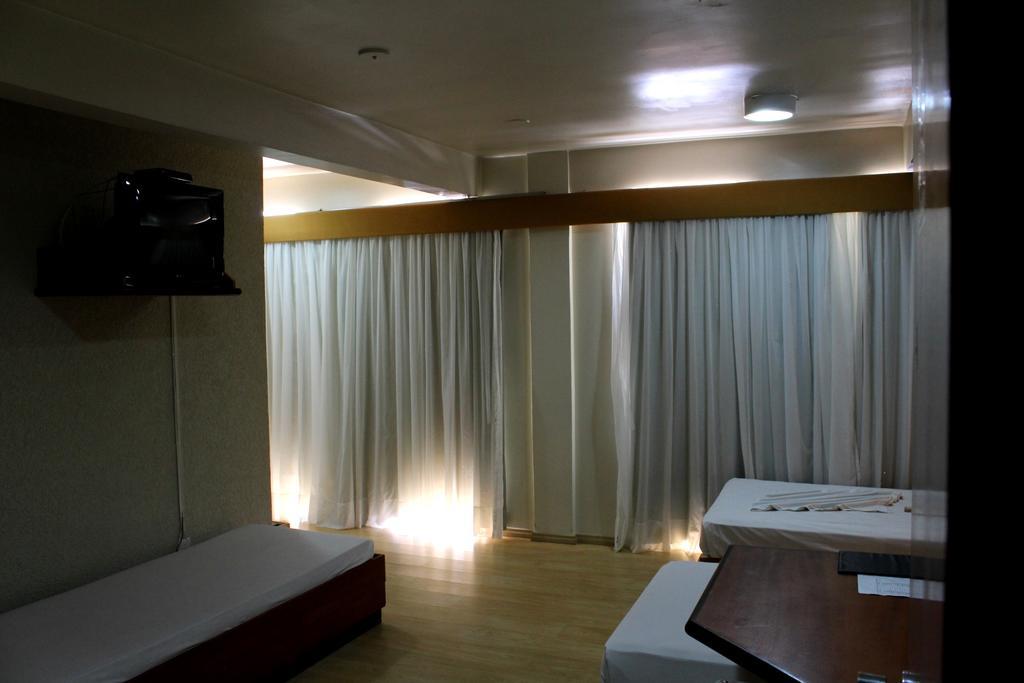 Geneviee Palace Hotel Ponta Grossa  Bagian luar foto